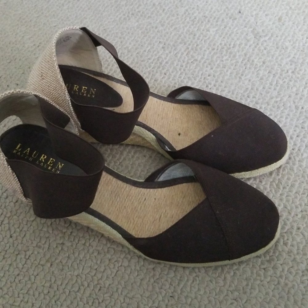 Shoes - Picture 5 of 8